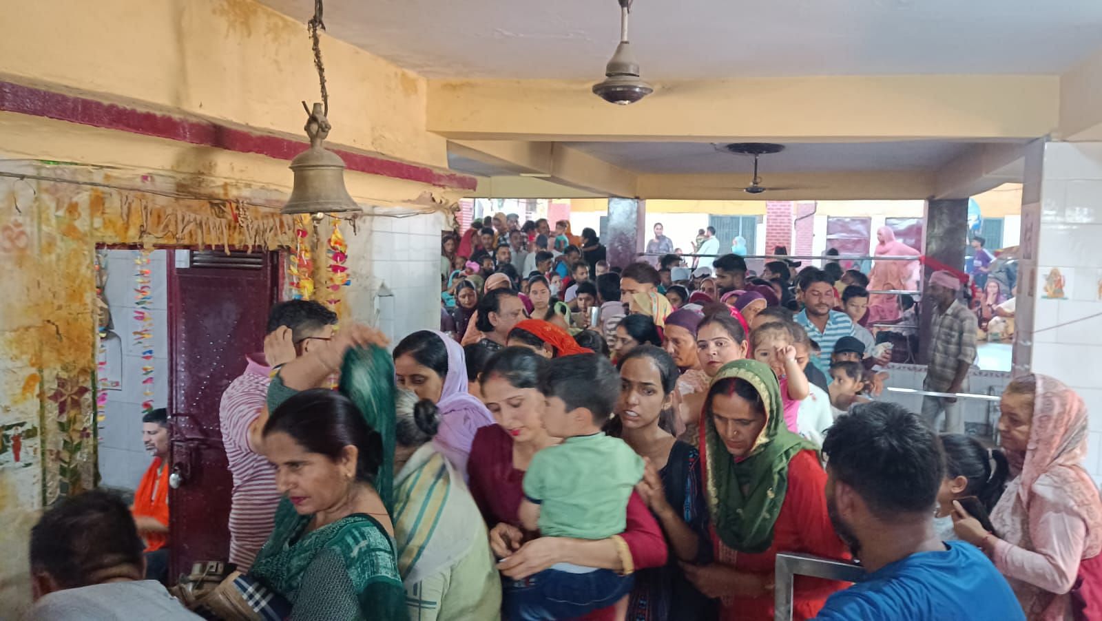 Crowd gathered in the fair on the fourth day