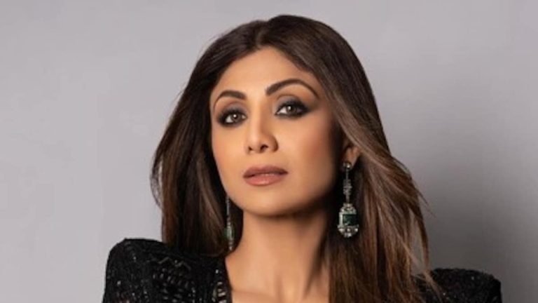 5ktu8pf_shilpa-shetty_625x300_22_February_24.jpg