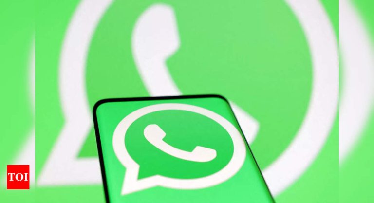 8-things-you-should-never-ever-do-on-WhatsApp.jpg