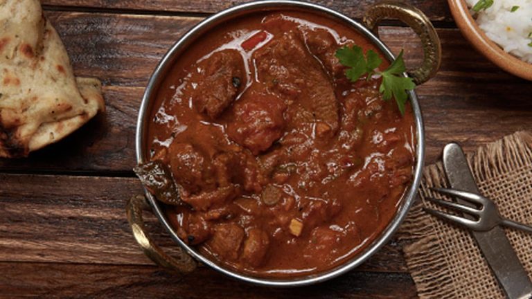 8puj5dr8_mutton-curry_625x300_22_January_24.jpg