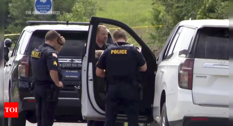 Arkansas-Shooting-US-mass-shooting-3-killed-several-injured-after.jpg