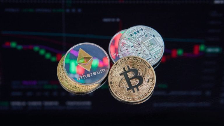 Bitcoin_markets_august_pexels_large_1661943655687.jpg