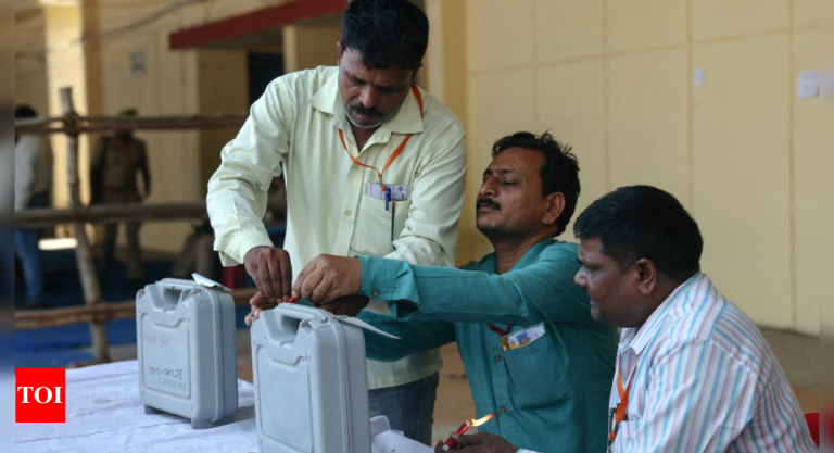 EC-receives-applications-for-EVM-tampering-verification-on-11-seats.jpg