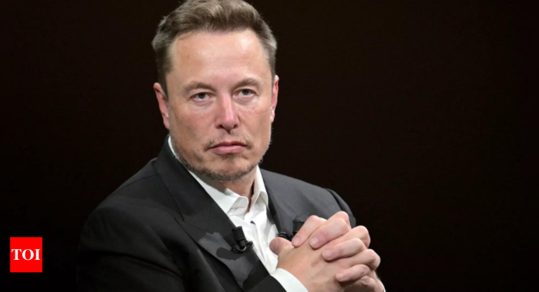 Elon-Musk-has-unusual-sexual-relationships-with-women-at-SpaceX.jpg