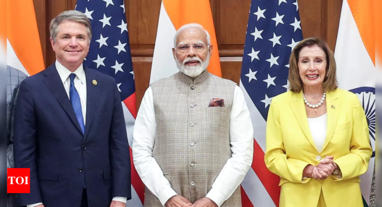 Ignoring-Chinas-ire-PM-Modi-meets-US-team-that-called.jpg