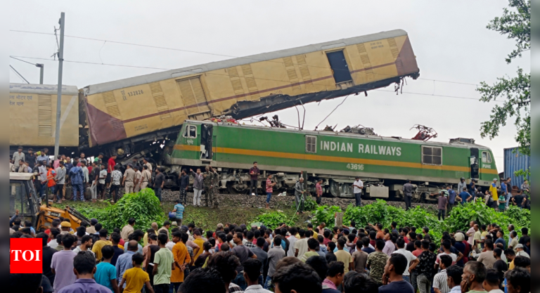 Kanchanjunga-Express-accident-Couldnt-see-train-because-of-curve-in.jpg