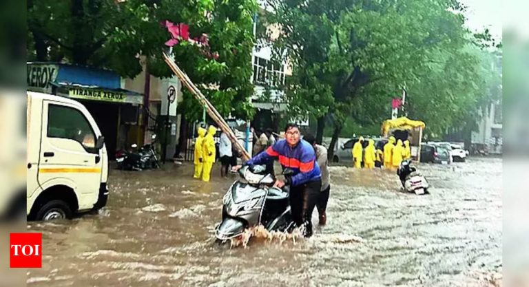 Monsoon-Triple-Digit-Rainfall-Breaks-33-Year-Record-in-Pune-Pune.jpg