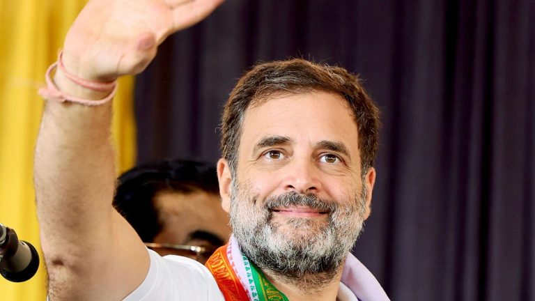 Rahul_Gandhi_1718191378935_1718191379246.jpg