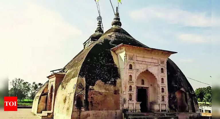 Temple-Kanpurs-mysterious-‘monsoon-temple-predicts-heavy-rain-this-season.jpg