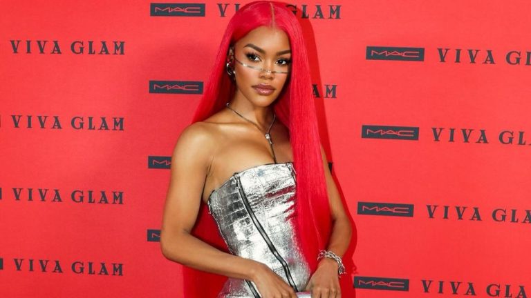 Teyana-Taylor-Wore-a-Silver-Metallic-LaQuan-Smith-Dress-to-the-MAC-Viva-Glam-Ball-in-New-York-feat-image.jpg