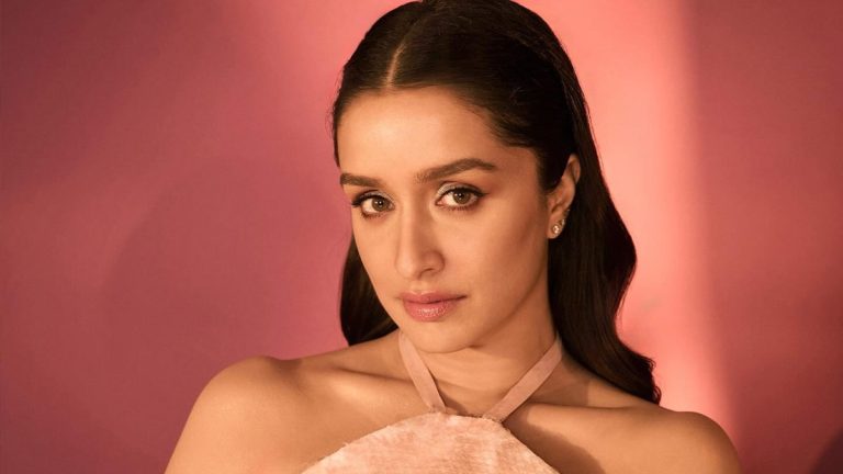 osrr2tt_shraddha-kapoor_625x300_28_March_24.jpg