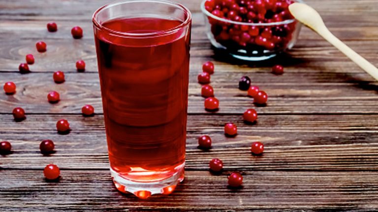 p8dr9ft_cranberry-juice_625x300_17_January_24.jpg