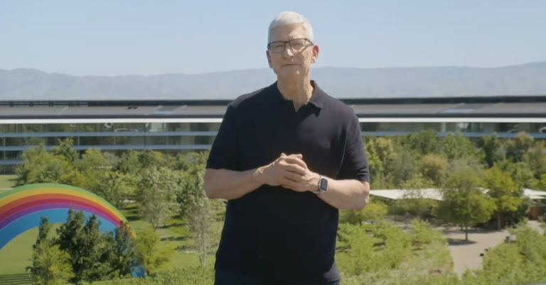 timcook_wwdc_2024.png