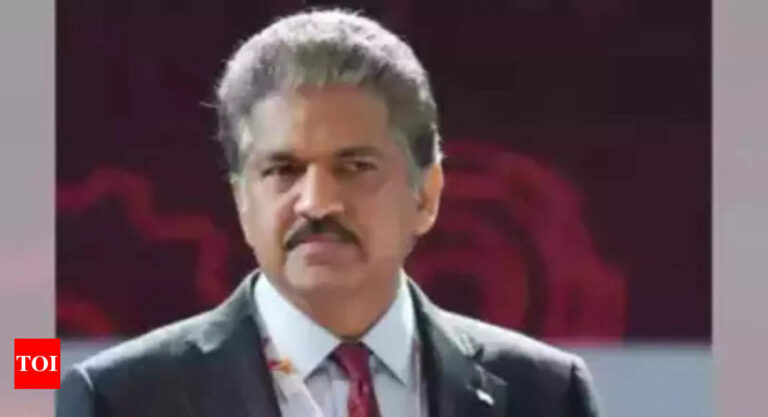 Anand-Mahindra-on-Indias-World-Cup-win-Cricket-aur-Jeewan.jpg