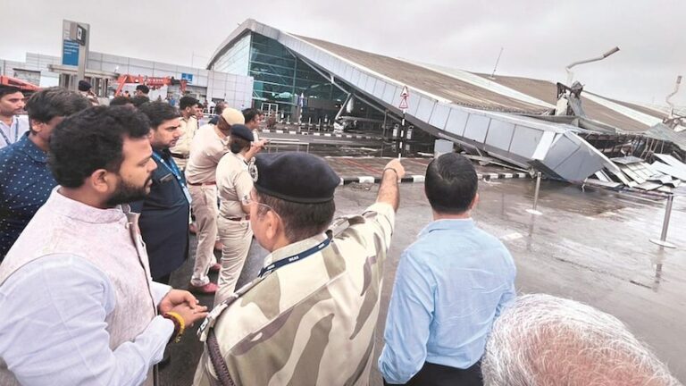 Delhi-Airport-T1-roof-collapse-disrupts-22k-passengers-shift-to.jpg