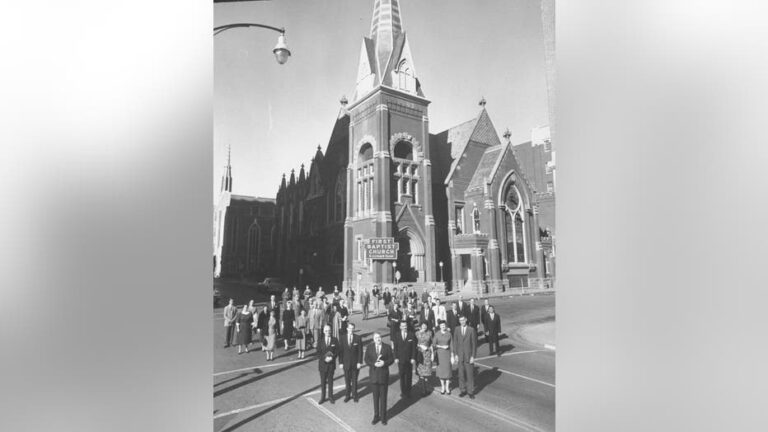 Flames-destroy-part-of-First-Baptist-Dallas-historic-sanctuary.jpg