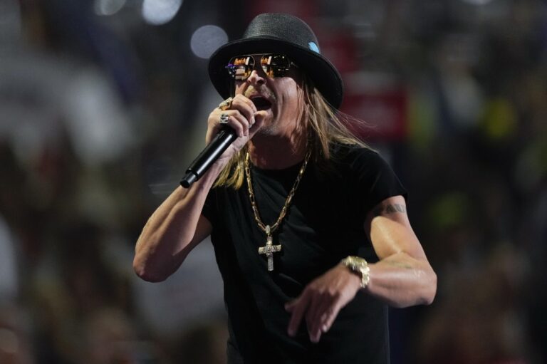 Kid-Rock-Brings-RNC-Crowd-to-its-Feet-With-His.jpg