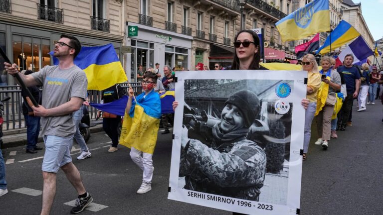 Peaceful-pre-Olympic-protest-in-Paris-honors-fallen-Ukrainian-athletes.jpg