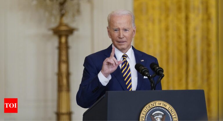 Rambling-gambling-Biden-insists-he-is-fit-to-run-in.jpg