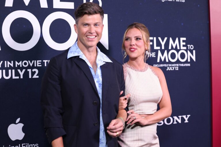 Scarlett-Johansson-Celebrates-‘Fly-Me-to-the-Moon-With-Colin.jpg