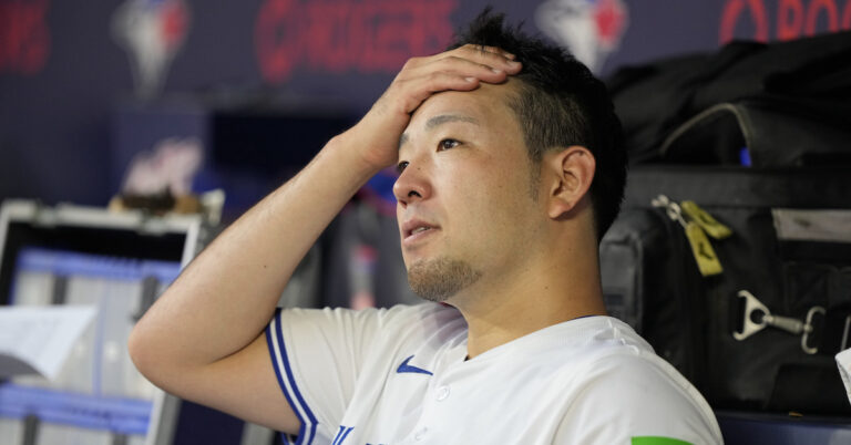 Yusei-Kikuchi-Returns-an-Astronomical-Haul-for-the-Blue-Jays.jpg