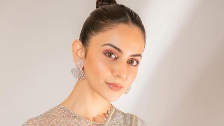 siqogp28_rakul-preet-singh-_625x300_01_March_24.jpg