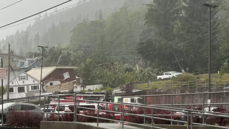 1-person-killed-in-Ketchikan-landslide-multiple-homes-destroyed.webp.webp.webp