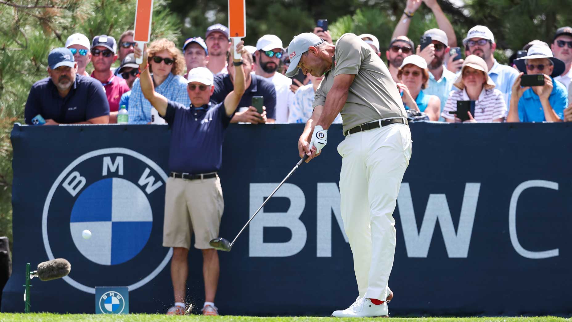 Adam Scott tees off on the 9th hole during the final round of the BMW Championship on August 25, 2024 at Castle Pines Golf Club in Castle Rock, CO.