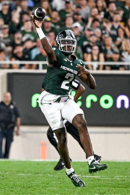 Michigan State's Florida Atlantic's during the second quarter on Friday, Aug. 30, 2024, at Spartan Stadium in East Lansing.