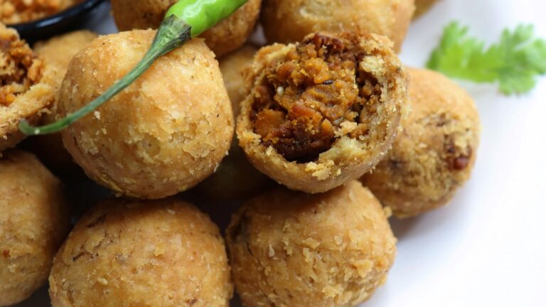 1qp50mp_kachori_625x300_17_July_24.jpg