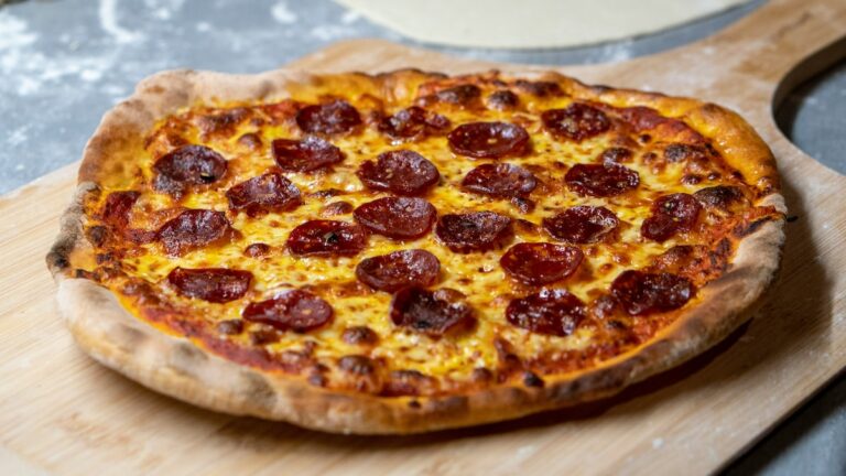 5dbujpo_pepperoni-pizza_625x300_08_August_24.jpg