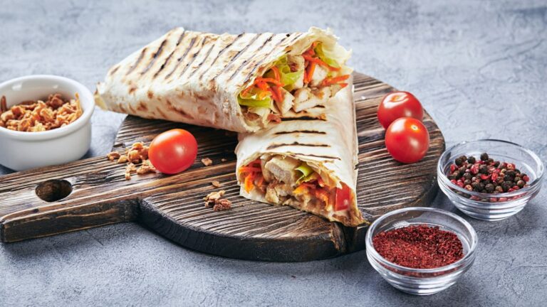 6ogn5os_shawarma_625x300_26_February_24.jpg