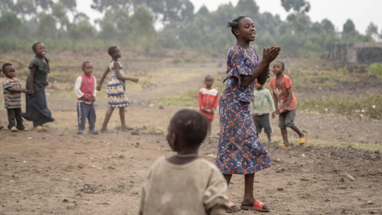 A-chess-club-for-kids-thrives-in-a-Congo-refugee.jpg