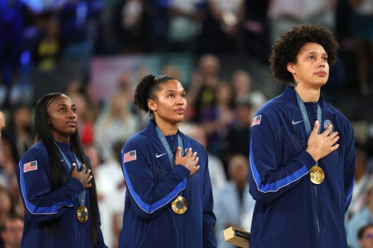 Brittney-Griner-Tearfully-Accepts-Her-Third-Olympic-Medal.jpg