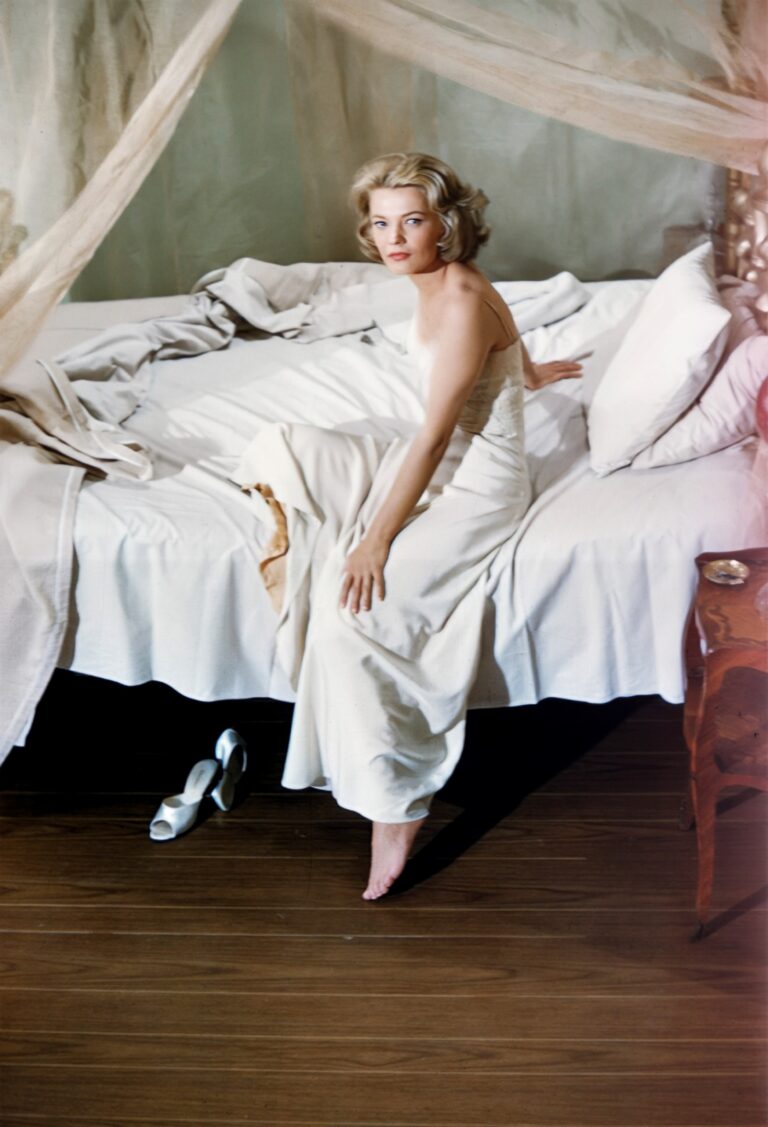 Gena-Rowlands-Oscar-nominated-A-Woman-Under-the-Influence-and-The.jpg