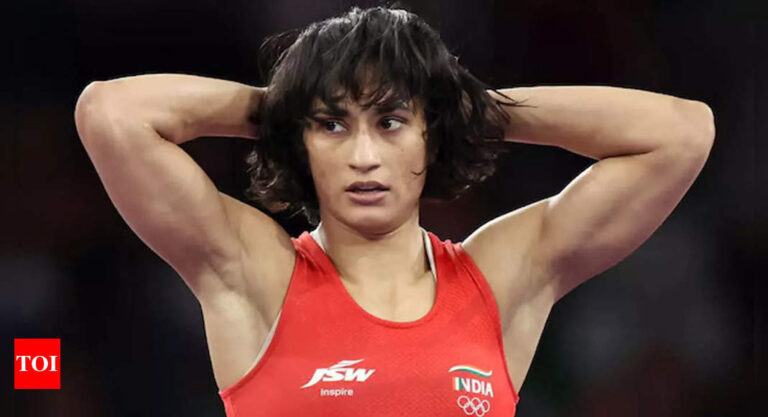 In-open-letter-after-Olympic-disqualification-Vinesh-Phogat-says-cant.jpg