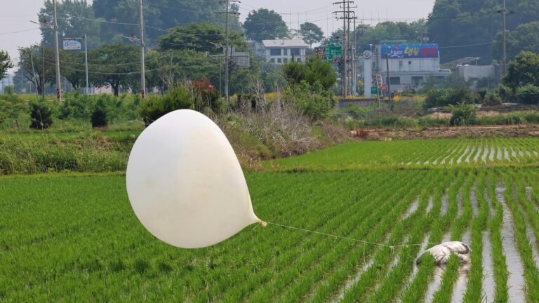 Seoul-says-North-Korea-has-flown-more-trash-balloons-toward.jpg