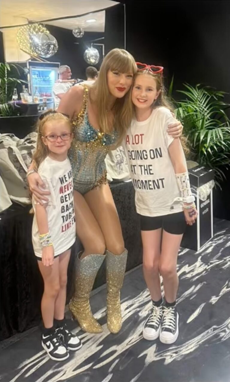 Taylor-Swift-meets-2-young-girls-injured-in-Southport-UK.jpg