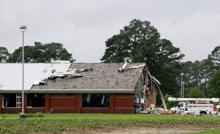 Tropical-Storm-Debby-spawns-deadly-tornado-and-life-threatening-flooding-in.jpg