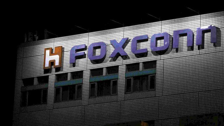 foxconn_reuters_1697973641244_1723798952251.jpg