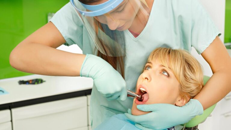 hg24b5ug_dentist_625x300_05_June_24.jpg