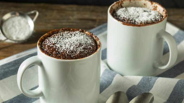 iiv27jtg_mug-cake_625x300_10_February_23.jpg