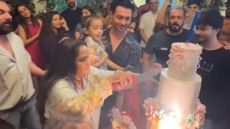 n3j8t1dg_arpita-khan-birthday_625x300_03_August_24.jpeg