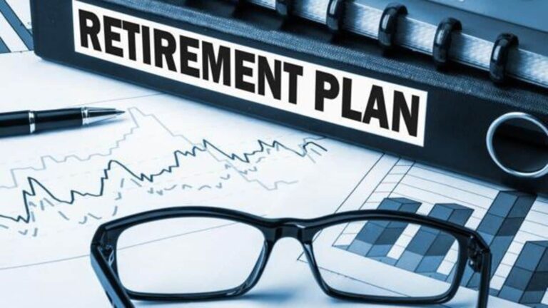 retirement-k13D-621x414LiveMint_1724056084110_1724056084285.jpg