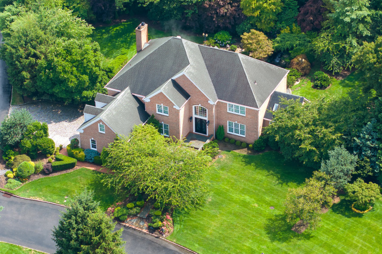 Aerial view of home owSun is the former deputy chief of staff for New York State governor Kathy Hochul. The FBI searched the home on July 23, 2024ned by Linda Sun and Chris Hu on Long Island