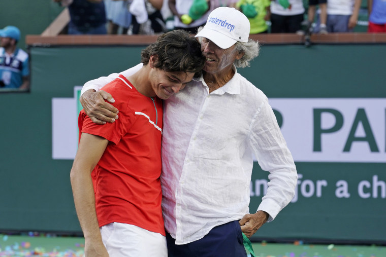 Taylor Fritz and his father Guy Fritz.