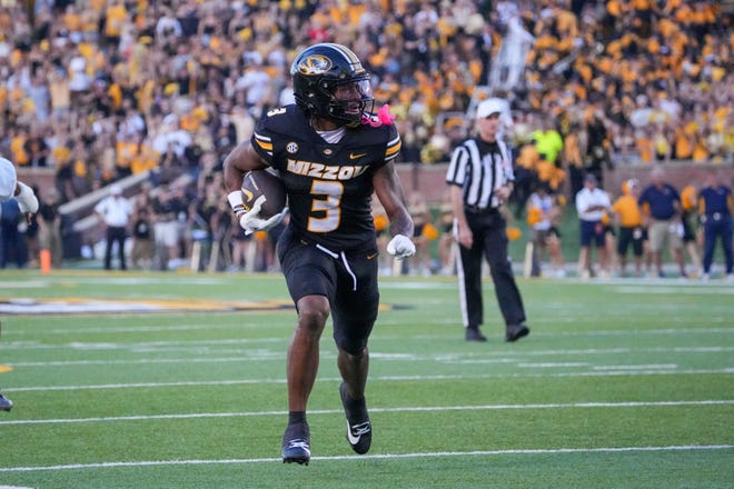 Aug 29, 2024; Columbia, Missouri, USA; Missouri Tigers wide receiver Luther Burden III (3) runs in for a touchdown against the Murray State Racers during the first half at Faurot Field at Memorial Stadium. Mandatory Credit: Denny Medley-USA TODAY Sports