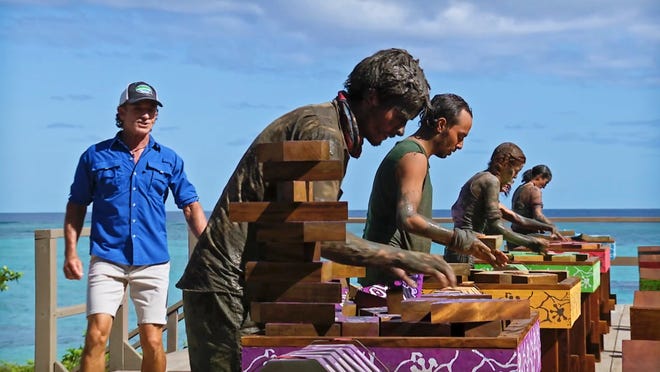 Jeff Probst, Charlie Davis, Ben Katzman, Kenzie Veurink, Liz Wilcox and Maria Gonzalez in the season 46 finale of "Survivor."