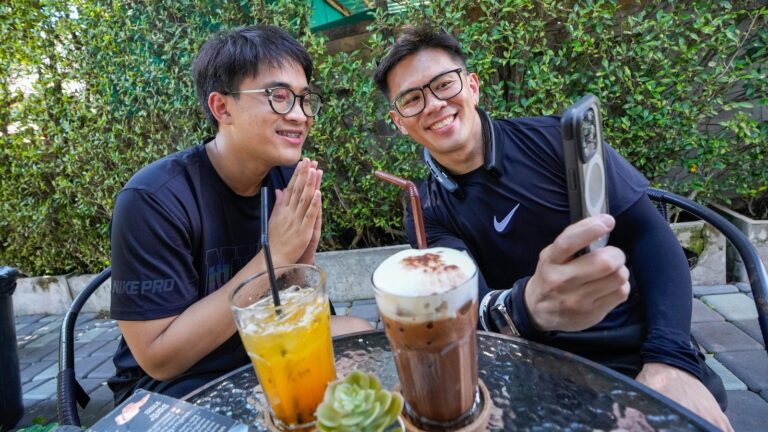 AP-PHOTOS-As-Thailand-approves-same-sex-marriage-a-couple-celebrates.jpg