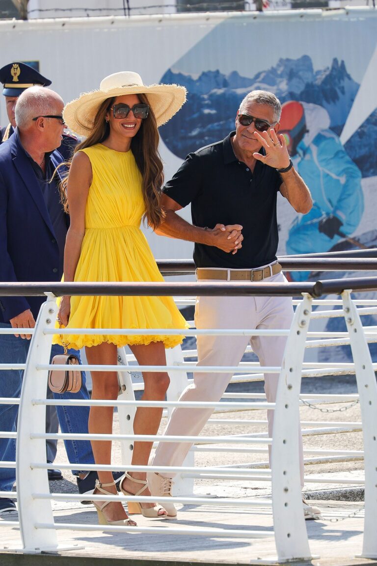 Amal-Clooney-Says-‘Yes-to-the-Wedge-Sandal-Comeback.jpg